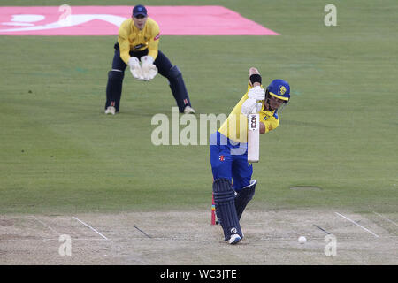 Durham, Royaume-Uni. 27 août 2019. Durham D'Arcy au bâton court pendant la vitalité T20 Blast match entre Durham County Cricket Club et Birmingham à ours Unis Riverside, Chester le Street le mardi 27 août 2019. (Crédit : Mark Fletcher | MI News) Credit : MI News & Sport /Alamy Live News Banque D'Images