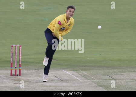 Durham, Royaume-Uni. 27 août 2019. Birmingham Bears' Chris Green bowling pendant la vitalité T20 Blast match entre Durham County Cricket Club et Birmingham à ours Unis Riverside, Chester le Street le mardi 27 août 2019. (Crédit : Mark Fletcher | MI News) Credit : MI News & Sport /Alamy Live News Banque D'Images