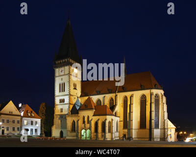 Église de Sv. Aegidius sur la place de l'Hôtel de ville de Bardejov. La Slovaquie Banque D'Images