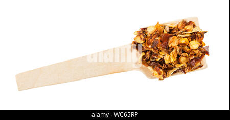 Vue de dessus du passage de séché et habanero haché poivre (bonnet) isolé sur fond blanc Banque D'Images