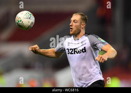 NOTTINGHAM, Angleterre 27 AOÛT Matthew Clarke (16) de Derby County au cours de la 2ème tour de la Coupe du buffle match entre Nottingham Forest et Derby County au rez-de-ville de Nottingham, le mardi 27 août 2019. (Crédit : Jon Hobley | MI News) usage éditorial uniquement, licence requise pour un usage commercial. Aucune utilisation de pari, de jeux ou d'un seul club/ligue/dvd publications. Photographie peut uniquement être utilisé pour les journaux et/ou magazines des fins éditoriales Crédit : MI News & Sport /Alamy Live News Banque D'Images