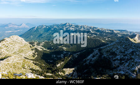 Paysage de la montagne de Biokovo dans la Riviera de Makarska, Croatie Banque D'Images