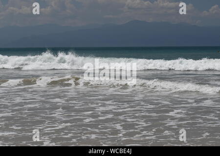 Vagues à l'puantes, Punta de Mita, Mexique Banque D'Images