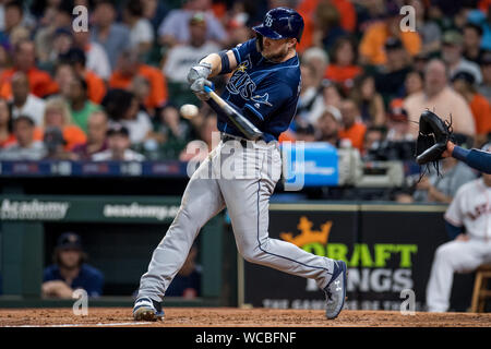 Houston, Texas, USA. Août 27, 2019. Rays de Tampa Bay' Austin Meadows chauves-souris contre les Astros de Houston dans la 3ème manche au Minute Maid Park de Houston le Mardi, 27 août, 2019. Photo par Trask Smith/UPI UPI : Crédit/Alamy Live News Banque D'Images