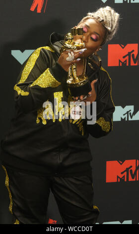 26 août 2019, Newark, New York, USA : l'artiste hip hop Missy Elliott assiste à l'atténuation de MTV 2019 Salle de presse tenue au Prudential Center. (Crédit Image : © ZUMA/Kaszerman Nancy fil) Banque D'Images