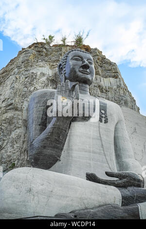 Big Buddha Bhutsaya Khiri Tr Suvarnabhumi en U Thong, province de Suphanburi, Thaïlande. Banque D'Images