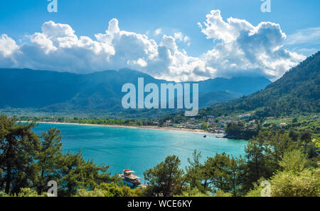 Paysage avec une plage d'or sur Thassos, Mer Égée, Grèce Banque D'Images