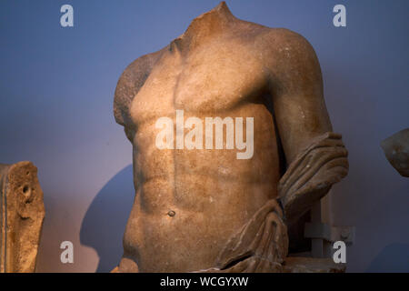 Sculptures survivant du Temple de Zeus à Olympie Banque D'Images