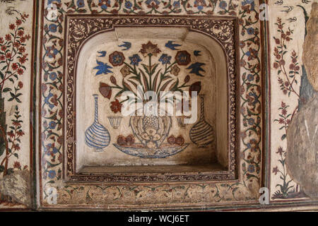 Délicate joliment pietra dura (Imlay de pierres de couleur) à l'intérieur de l'Itimad-ud-Daulah tombe (Baby Taj), Agra, Uttar Pradesh, Inde, l'Asie centrale Banque D'Images