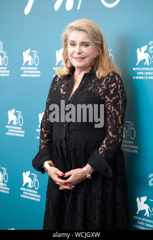 Venise, Italie. 28 août 2019. au photocall pour le film La Vérité (La Vérité) au 76e Festival du Film de Venise, le mercredi 28 août 2019, Venise, Italie. Credit : Doreen Kennedy/Alamy Live News Banque D'Images