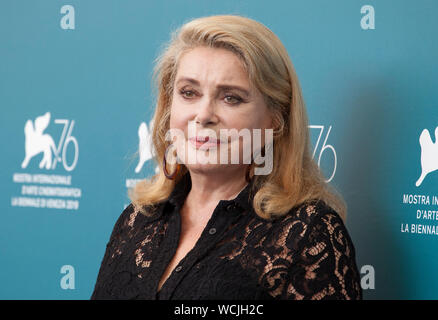 Venise, Italie. 28 août 2019. au photocall pour le film La Vérité (La Vérité) au 76e Festival du Film de Venise, le mercredi 28 août 2019, Venise, Italie. Credit : Doreen Kennedy/Alamy Live News Banque D'Images