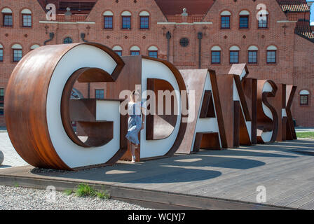 Célèbre big et Rusty lettres de la ville de Gdansk en Pologne Banque D'Images