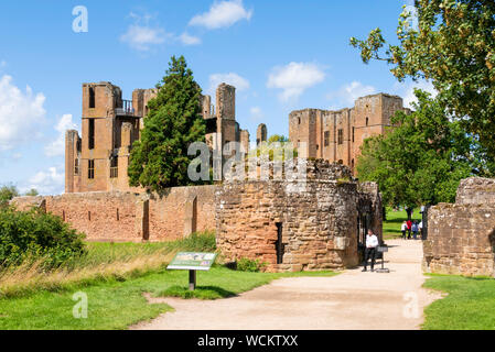 Château de Kenilworth - porte d'entrée des ruines et des terrains du château de Kenilworth Kenilworth Warwickshire Angleterre gb Europe Banque D'Images