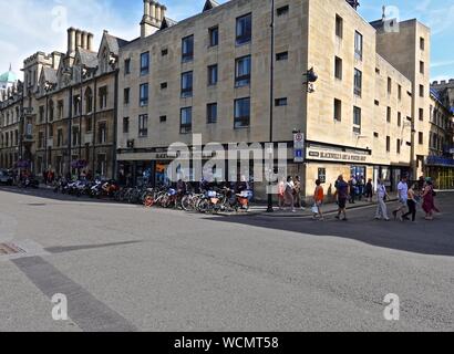 Blackwell' shop sur Broad Street, Oxford Banque D'Images