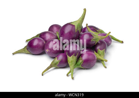 Des tas de mini violet aubergines isolé sur fond blanc Banque D'Images