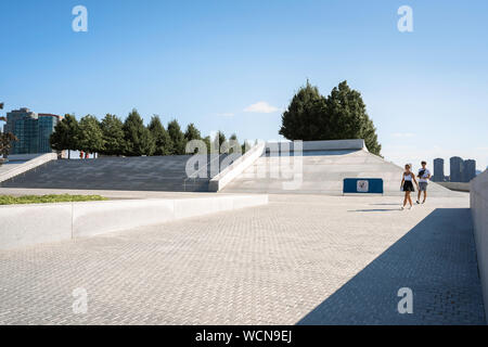 Quatre Libertés Park, vue à l'été le grand hall menant à la Franklin D. Roosevelt Four Freedoms Park, Roosevelt Island, New York City, USA Banque D'Images