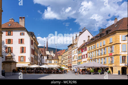 Place du marché des Halles, Neuchâtel, Suisse Banque D'Images