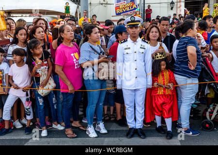 La Procession fluviale Dinagyang, Festival, la Ville d'Iloilo, aux Philippines, l'île de Panay. Banque D'Images