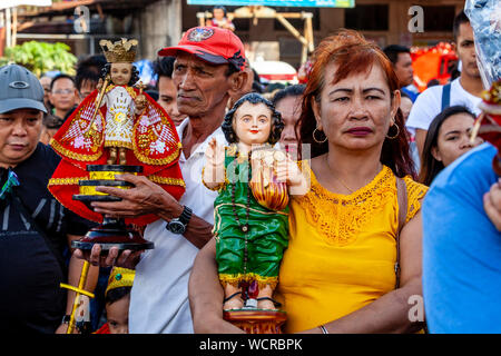 La Procession fluviale Dinagyang, Festival, la Ville d'Iloilo, aux Philippines, l'île de Panay. Banque D'Images