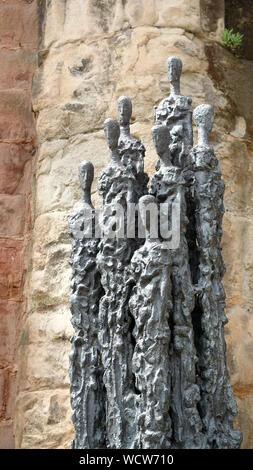 Choeur de survivants statue cathédrale de Coventry West Midlands England UK Banque D'Images