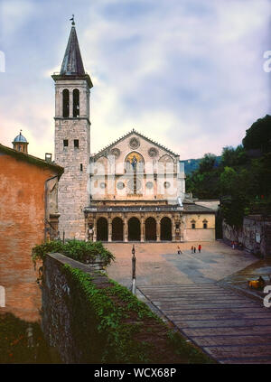 Spoleto.Cathédrale de Santa Maria Assunta. Banque D'Images