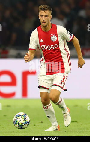 28 août 2019 Amsterdam, pays-Bas Soccer, Champions League Play-off Ajax / Apoel Nicosie 28-08-2019: Voetbal: Ajax / APOEL Nicosie: Amsterdam L-R: Joel Veltman d'Ajax Banque D'Images