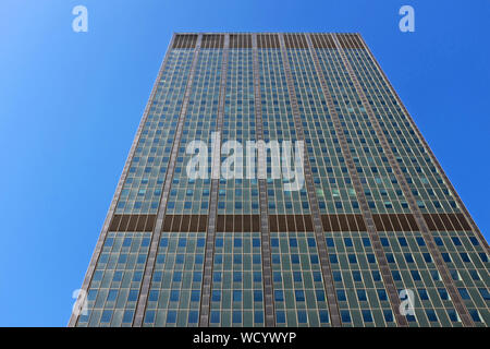 Le style international Erieview Plaza Tower est un gratte-ciel de 40 étages situé dans le centre-ville de Cleveland, Ohio, États-Unis. Banque D'Images