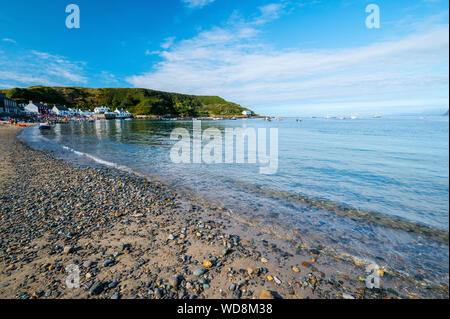 Voir plus de plage de Nefyn près de Sada, au nord du Pays de Galles Banque D'Images