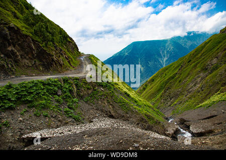Route de montagne la plus dangereuse, la Géorgie Tusheti Banque D'Images