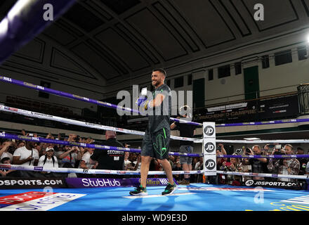 Vassili Lomachenko lors de l'entraînement public à la York Hall, Londres Banque D'Images