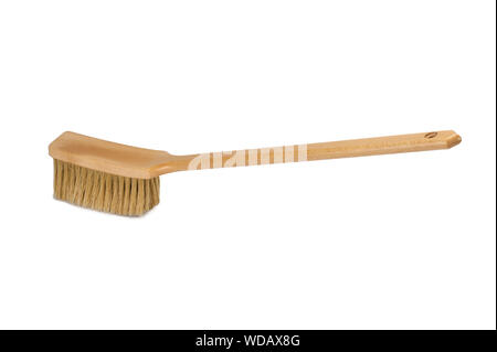 Banc de la brosse avec poignée en bois isolé sur fond blanc. Pinceau à poussière ou un compteur duster sur fond blanc Banque D'Images