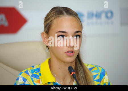 Daria Bilodid, 2018 et 2019 la médaille d'or Mondiale (judo) à partir de l'Ukraine, en donnant une conférence de presse. Le 29 août 2019. Kiev, Ukraine Banque D'Images