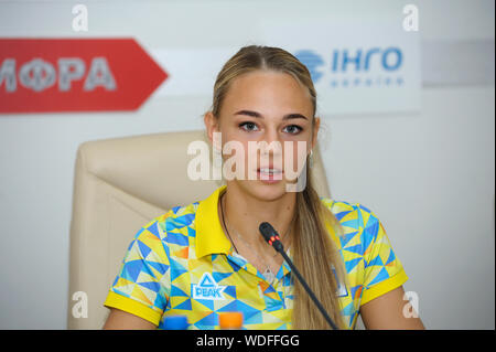 Daria Bilodid, 2018 et 2019 la médaille d'or Mondiale (judo) à partir de l'Ukraine, en donnant une conférence de presse. Le 29 août 2019. Kiev, Ukraine Banque D'Images