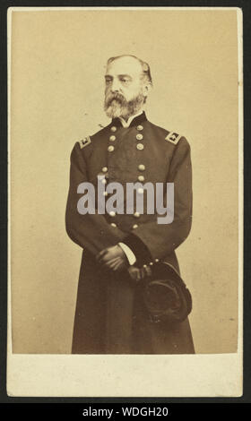 George Gordon Meade, le Major général, Armée des États-Unis, trois-quarts portrait, face vers la gauche] / Henszey & Co Abstract/moyenne : 1 impression photographique sur carte de visite. Banque D'Images