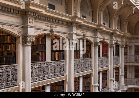 George Peabody, anciennement de la bibliothèque la bibliothèque de l'institut Peabody de la ville de Baltimore, fait partie de l'Université Johns Hopkins Bibliothèques Sheridan. Baltimore, Maryland Banque D'Images