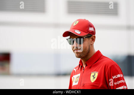 Francorchamps, Belgique. Août 29, 2019. SEBASTIAN Vettel de la Scuderia Ferrari lors des préparatifs de la Formule 1 Grand Prix de Belgique sur le circuit de Spa-Francorchamps à Stavelot, Belgique. Credit : James/Gasperotti ZUMA Wire/Alamy Live News Banque D'Images