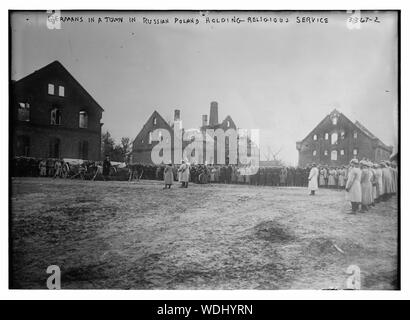 Les Allemands dans une ville en Pologne russe holding service religieux Abstract/moyenne : 1 négative : 5 x 7 in. ou moins. Banque D'Images