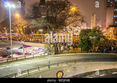 Protestation contre la hausse des tarifs d'autobus, Rue de la Consolation, São Paulo, Brésil Banque D'Images