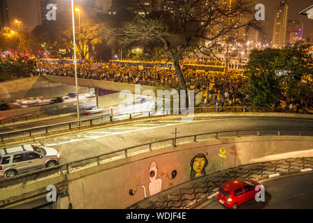 Protestation contre la hausse des tarifs d'autobus, Rue de la Consolation, São Paulo, Brésil Banque D'Images