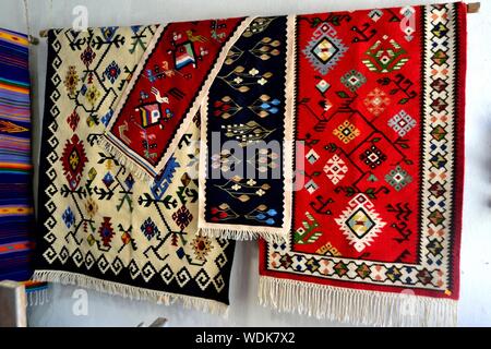 Tapis en laine typique - Maison Musée à Veliko Tarnovo -- Bulgarie Banque D'Images