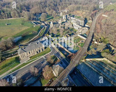 Vue aérienne de l'abbaye de Villers, ruines d'une ancienne abbaye cistercienne située près de la ville de Villers-la-Ville dans la province de Brabant Wallon, Belgique Banque D'Images