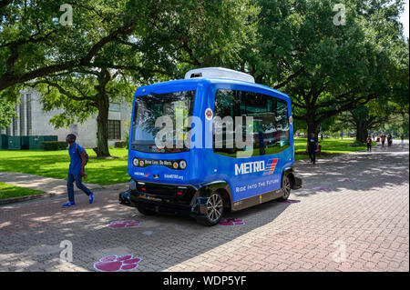 Une navette électrique autonome fonctionne sur un 1-mile route en boucle fermée à la Texas Southern University (TSU) à Houston, Texas Banque D'Images