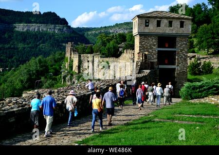 Tour de vigilance - Tsarevets Fotress à Veliko Tarnovo - mountais des Balkans - Bulgarie Banque D'Images