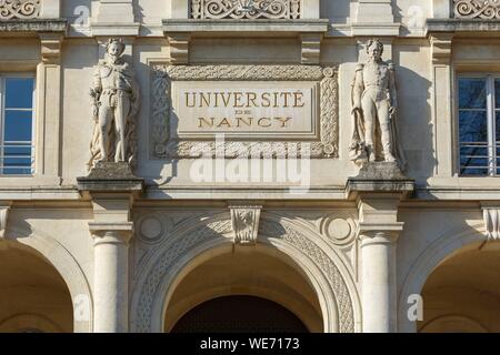 France, Meurthe et Moselle, Nancy, détail de la façade du palais de l'Universite uilt en 1862 dans le cadre du Grand Prix de Rome d'architecture lauréat Prosper Morey en style eclectical Banque D'Images