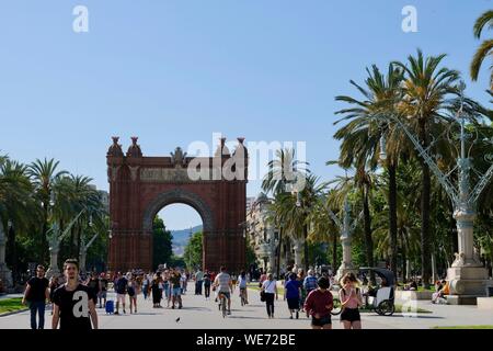 Espagne, Catalogne, Barcelone, l'Arc de Triomf par l'architecte Josep Vilaseca i Casanovas comme entrée principale pour l'Exposition Universelle de Barcelone en 1888, situé dans le Passeig Lluis Companys Banque D'Images