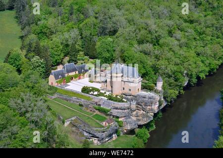 France, dordogne, Périgord Noir (Périgord Noir), Thonac, le château de Belcayre sur les rives de la rivière Vézère (vue aérienne) Banque D'Images