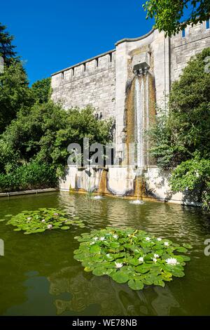 France, Paris, le long du GR® Paris 2024, metropolitan sentier de randonnée longue distance créé à l'appui de la candidature de Paris pour les Jeux Olympiques de 2024, la Maison Blanche, quartier parc Kellermann Banque D'Images