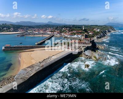 France, Pyrénées Atlantiques, Pays Basque, Ciboure, Ciboure et Fort Socoa (vue aérienne) Banque D'Images