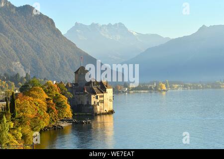 Suisse, Canton de Vaud, le lac de Genève, Veytaux, le château de Chillon à Montreux du Sud Banque D'Images