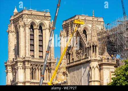 France, Paris, région classée au Patrimoine Mondial de l'UNESCO, l'Ile de la Cité, Notre Dame de Paris, des travaux de consolidation après l'incendie de la toiture Banque D'Images